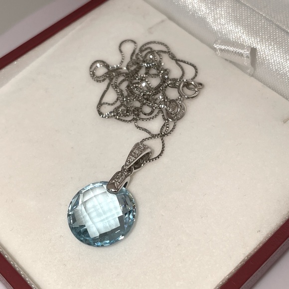 Solid 14K White Gold Fancy Cut Round Blue Topaz Diamond Accent Pendant Necklace - Picture 14 of 14